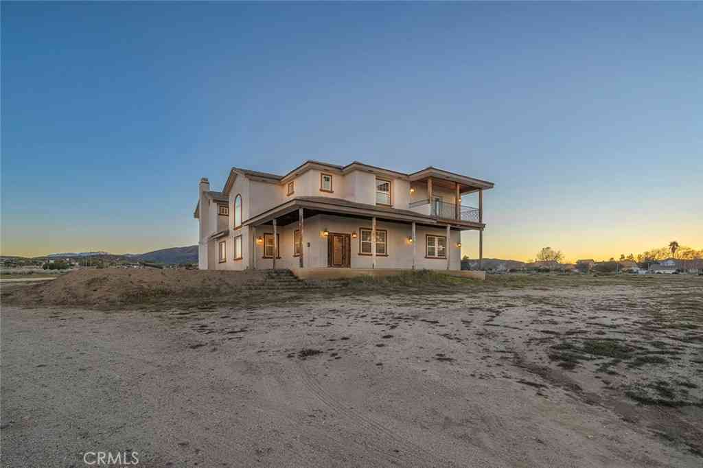 Homes For Sale - 5040 E Avenue T8<br/> Palmdale, CA 93552