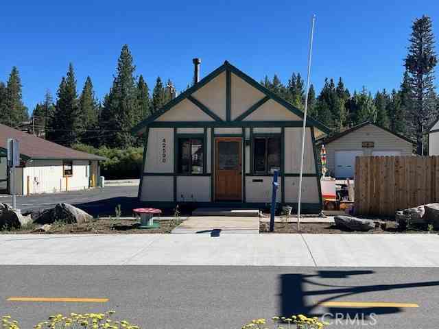 Homes For Sale - 42598 Moonridge Road<br/> Big Bear Lake, CA 92315