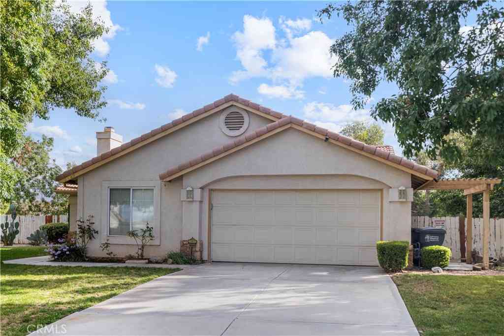 Homes For Rent - 15589 Cheyenne<br/> Hesperia, CA 92345