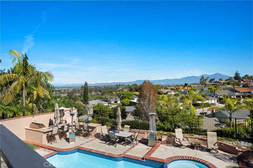 Homes For Sale - 25161 Via Bajo Cerro<br/> Laguna Niguel, CA 92677