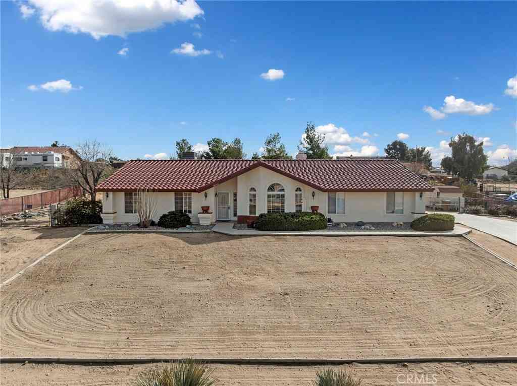 Homes For Sale - 18441 Verano Street<br/> Hesperia, CA 92345