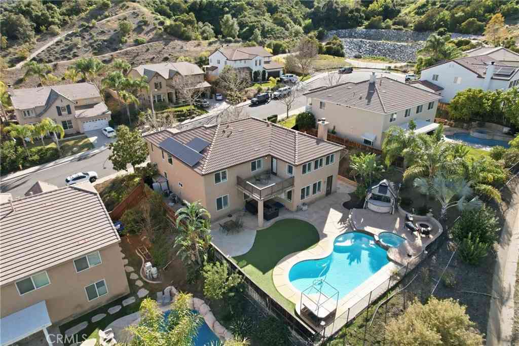 Homes For Sale - 8550 Hunt Canyon Road<br/> Corona, CA 92883