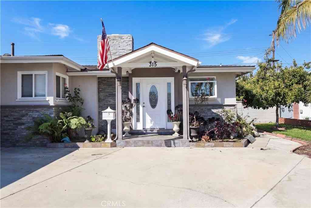 Homes For Sale - 315 S Benwood<br/> Anaheim, CA 92804