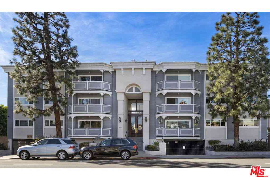Condo For Sale - 2411 Prospect Avenue #112<br/> Hermosa Beach, CA 90254