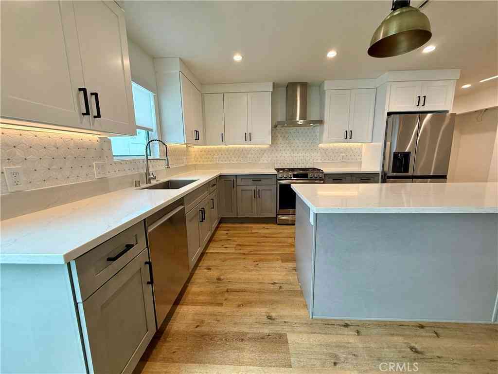 Multifamily For Sale - 8620 Lubao Avenue<br/> Winnetka, CA 91306