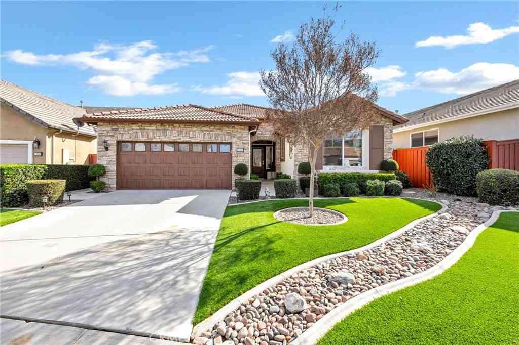 Homes For Sale - 7803 Hagen<br/> Hemet, CA 92545