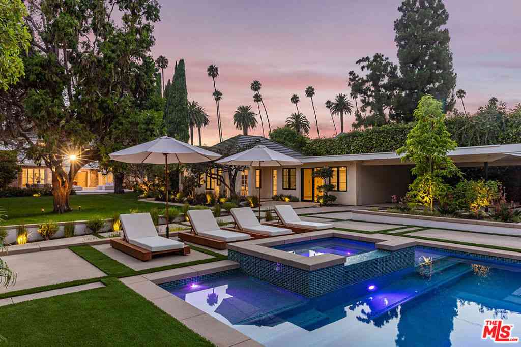 Homes For Rent - 702 N Beverly Drive<br/> Beverly Hills, CA 90210