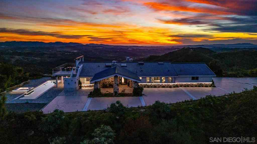 Homes For Sale - 13155 Mcnally Road<br/> Valley Center, CA 92082