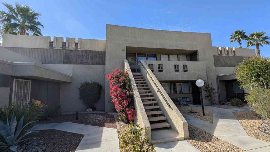 Condo For Rent - 425 Bradshaw Lane #63<br/> Palm Springs, CA 92262