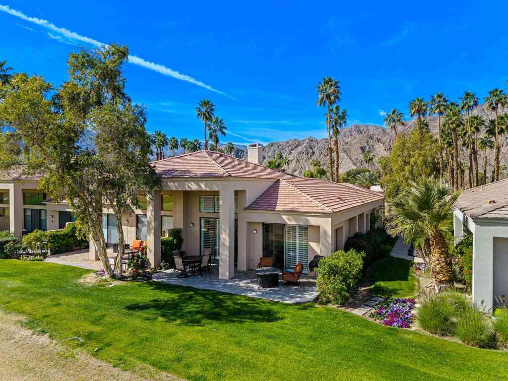 Condo For Sale - 54914 Oaktree<br/> La Quinta, CA 92253