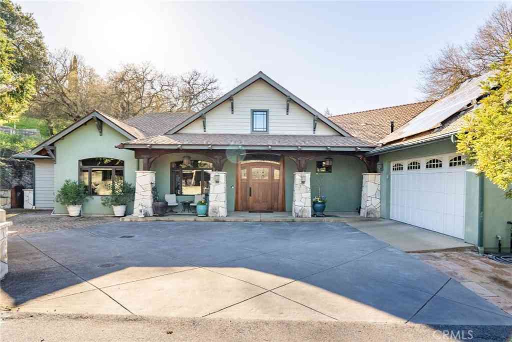 Homes For Sale - 110 11th<br/> Paso Robles, CA 93446