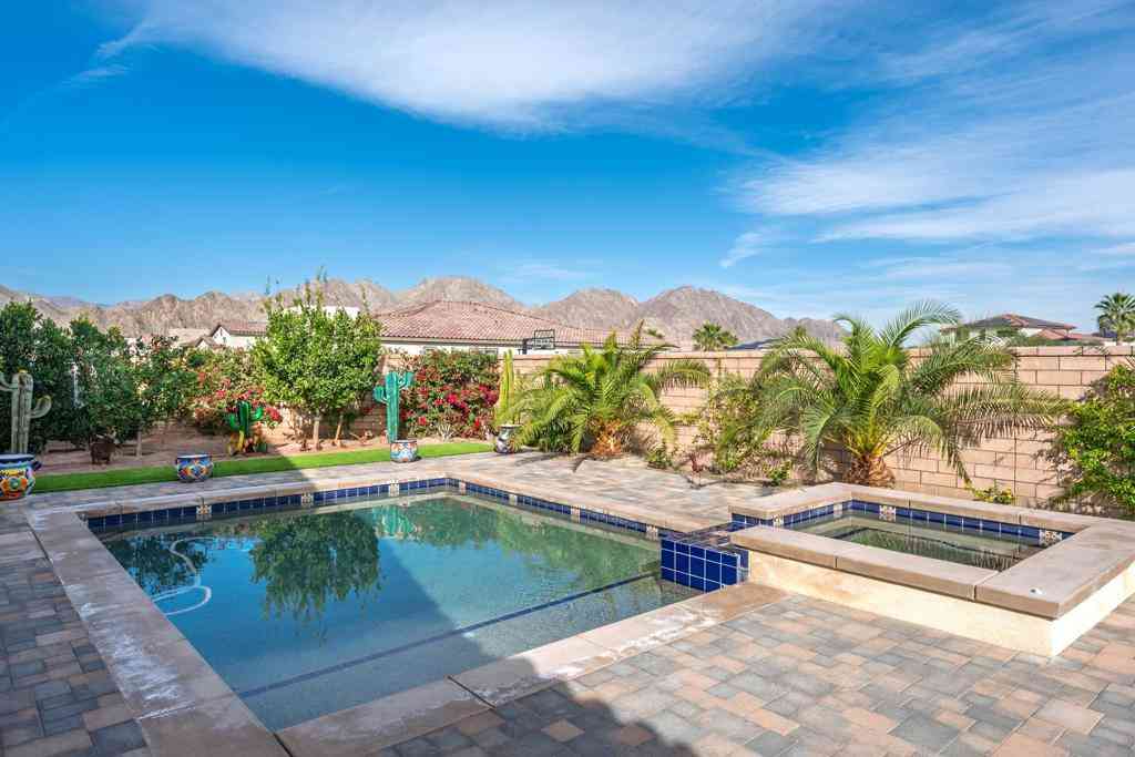 Homes For Sale - 58100 Aragon Way<br/> La Quinta, CA 92253