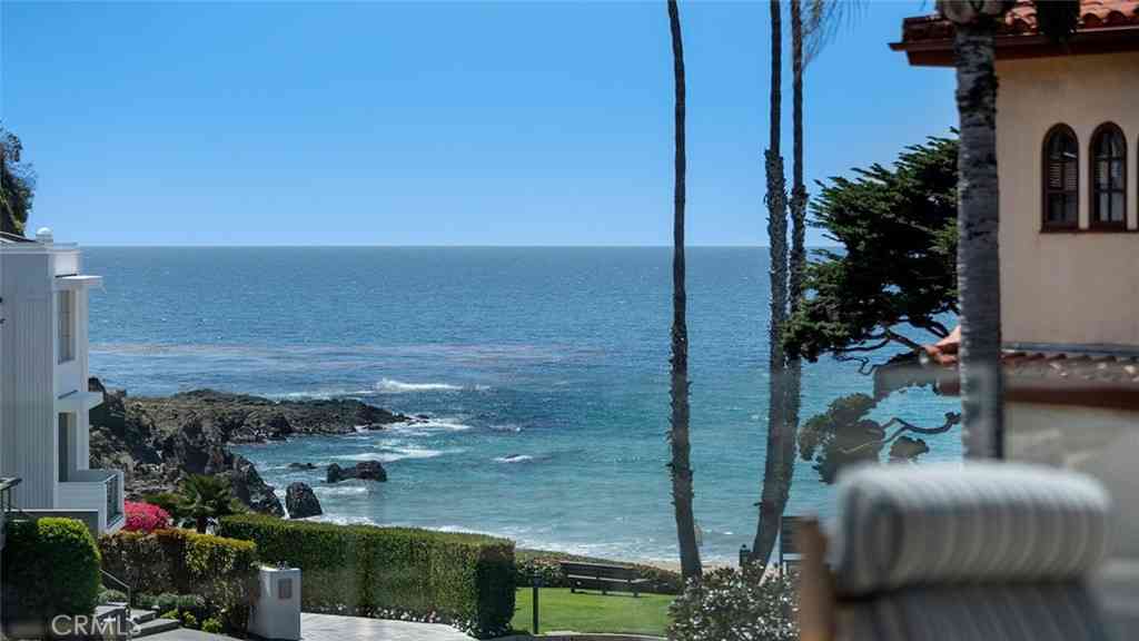 Homes For Rent - 27 Emerald Bay<br/> Laguna Beach, CA 92651