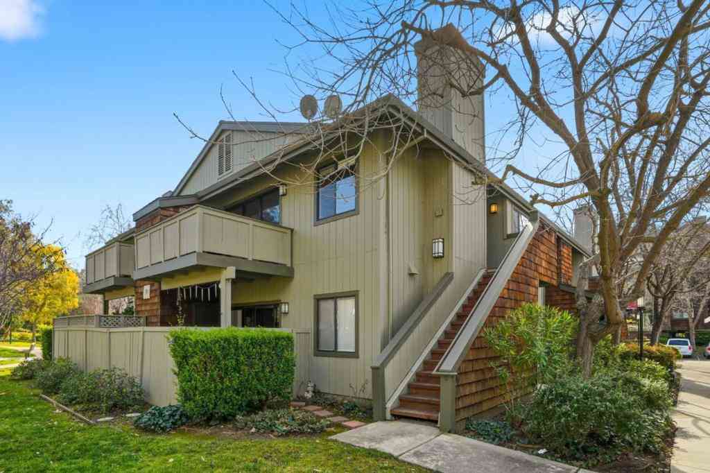 Condo For Sale - 1615 La Terrace Circle<br/> San Jose, CA 95123