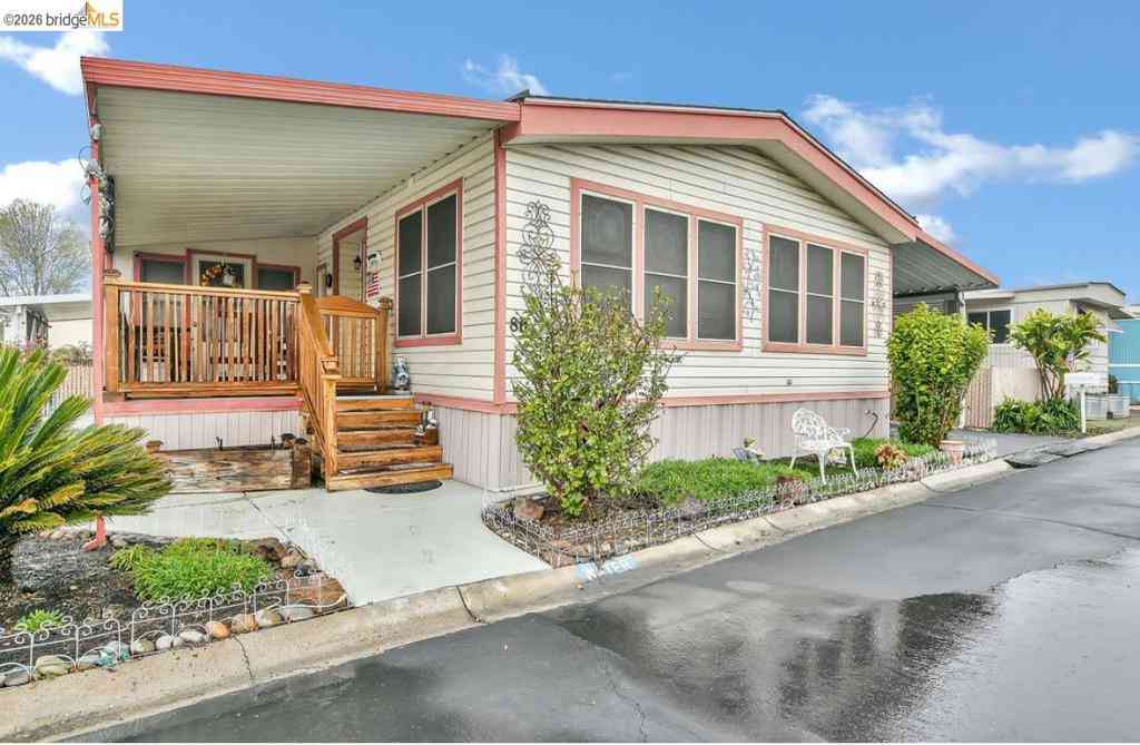 Mobile Home For Sale - 4603 Balfour Rd<br/> Brentwood, CA 94513
