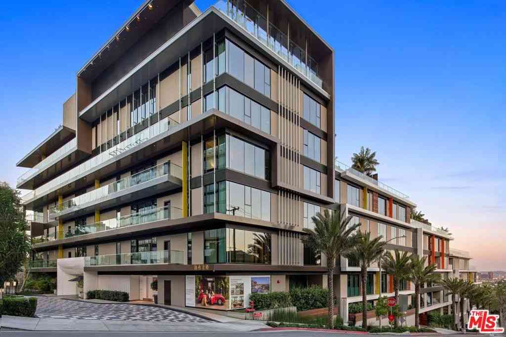 Condo For Sale - 8420 W Sunset Boulevard #307<br/> West Hollywood, CA 90069