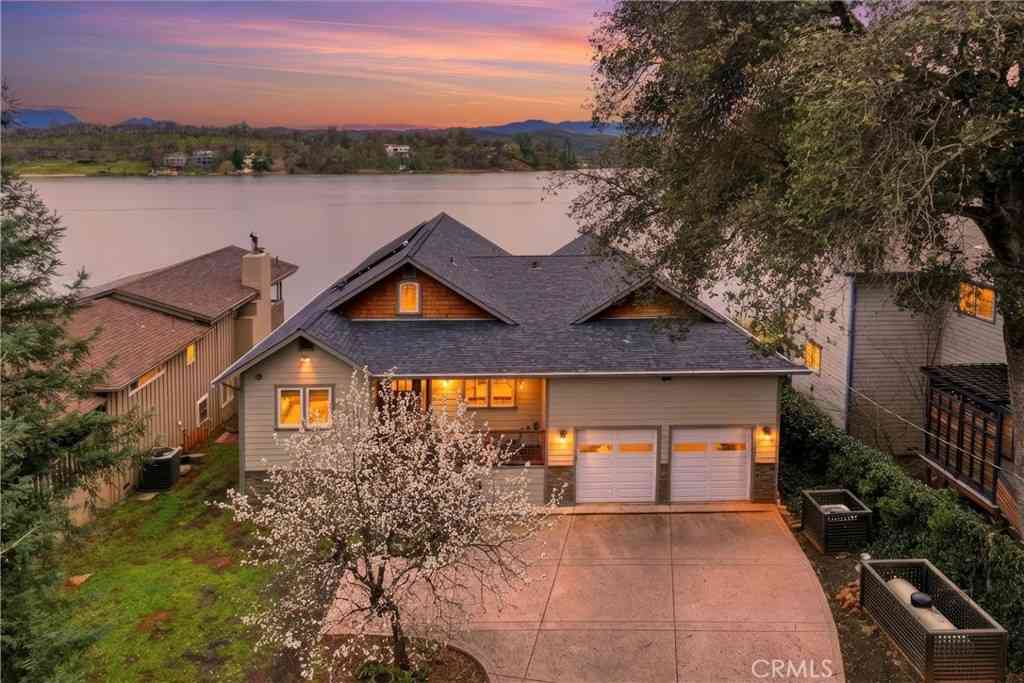 Homes For Sale - 18793 N Shore<br/> Hidden Valley Lake, CA 95467