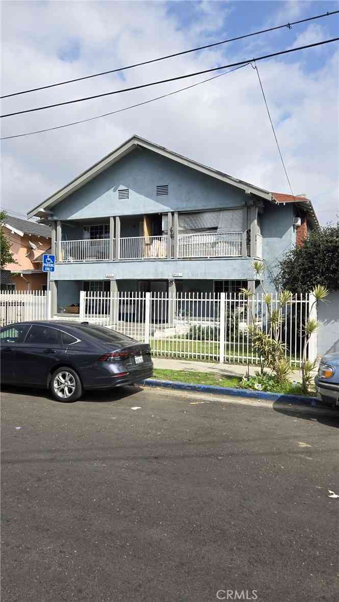 Multifamily For Sale - 4512 Wesley Avenue<br/> Los Angeles, CA 90037