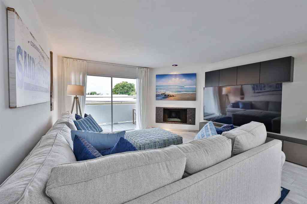 Condo For Rent - 942 D Avenue #B<br/> Coronado, CA 92118