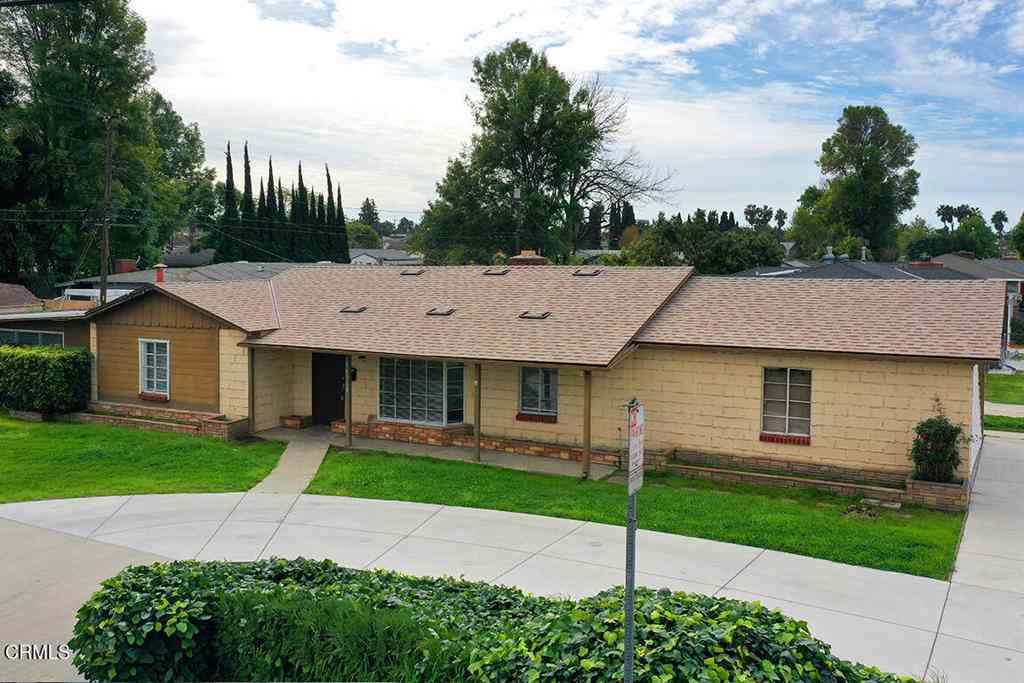 Homes For Sale - 14308 Broadway<br/> Whittier, CA 90604
