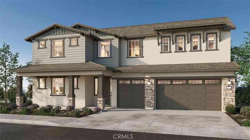 Homes For Sale - 18318 Mystic Court<br/> Riverside, CA 92508
