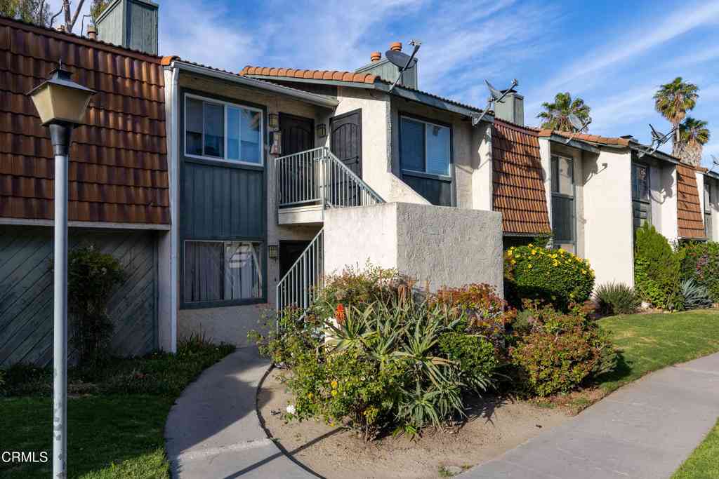 Condo For Sale - 126 E Ventura Street #F<br/> Santa Paula, CA 93060