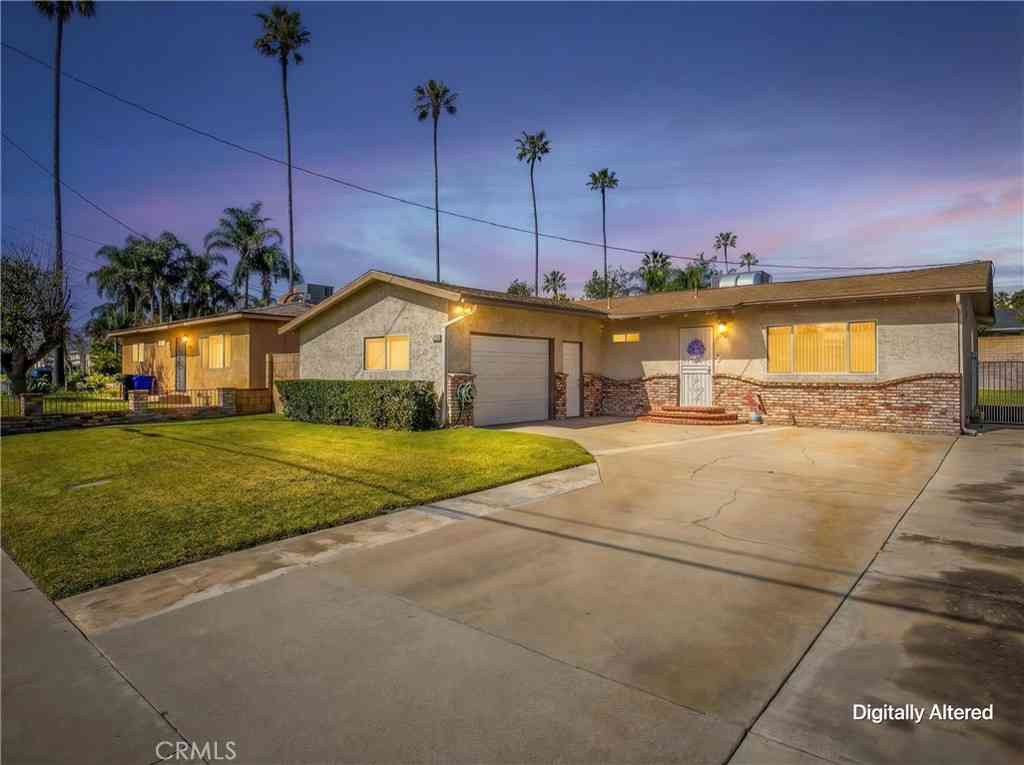 Homes For Sale - 17320 Anastasia<br/> Fontana, CA 92335