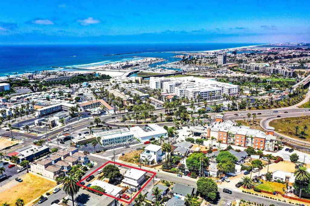 Homes For Sale - 722 &718 N Freeman Street<br/> Oceanside, CA 92054