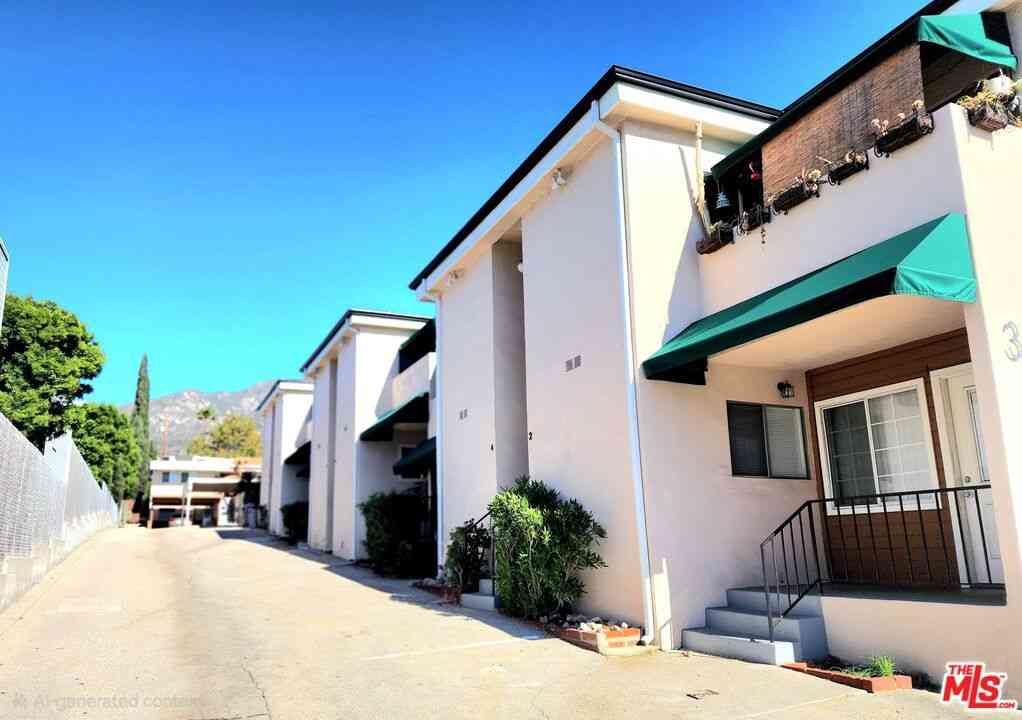 Condo For Rent - 3055 Foothill Boulevard #9<br/> La Crescenta, CA 91214
