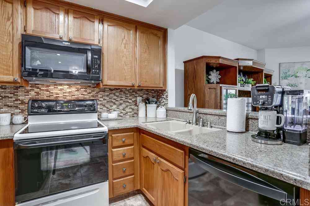 Condo For Sale - 5875 Friars Road #4404<br/> San Diego, CA 92110