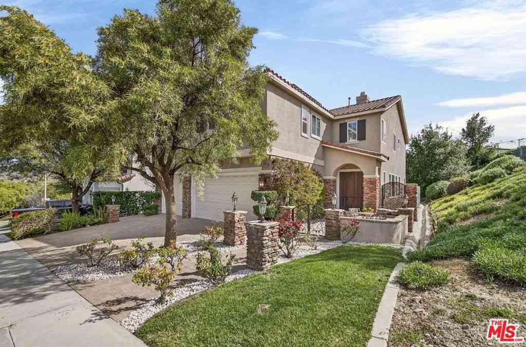 Homes For Sale - 28346 Linda Vista Street<br/> Canyon Country, CA 91387