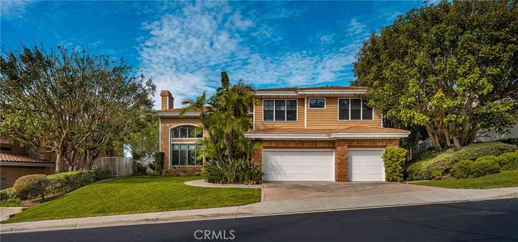 Homes For Sale - 8109 E Bailey<br/> Anaheim Hills, CA 92808