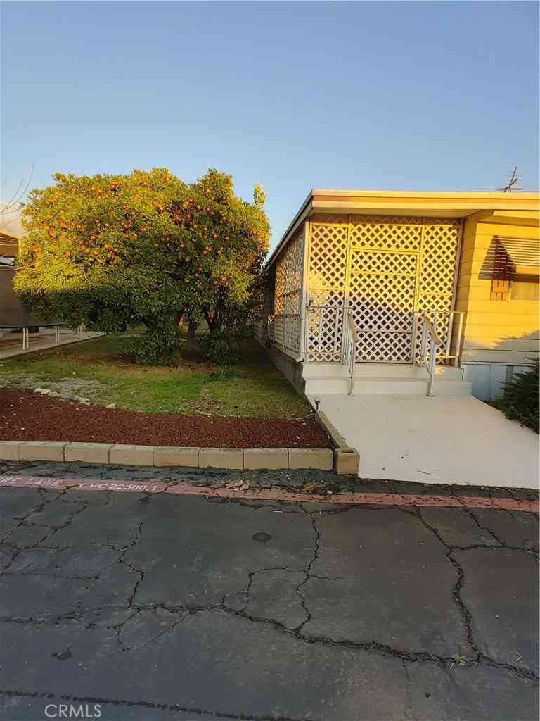 Homes For Rent - 13645 5th Street #75<br/> Yucaipa, CA 92399