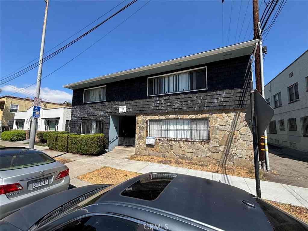 Condo For Sale - 723 E 6th<br/> Long Beach, CA 90802