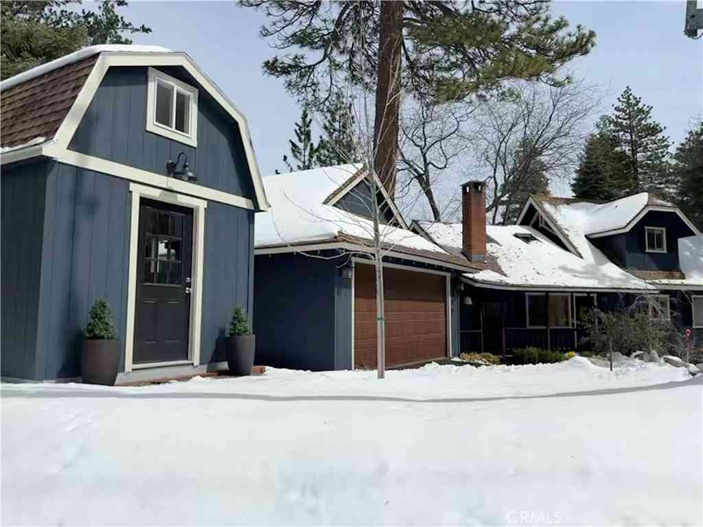 Homes For Sale - 256 N Fairway<br/> Lake Arrowhead, CA 92352