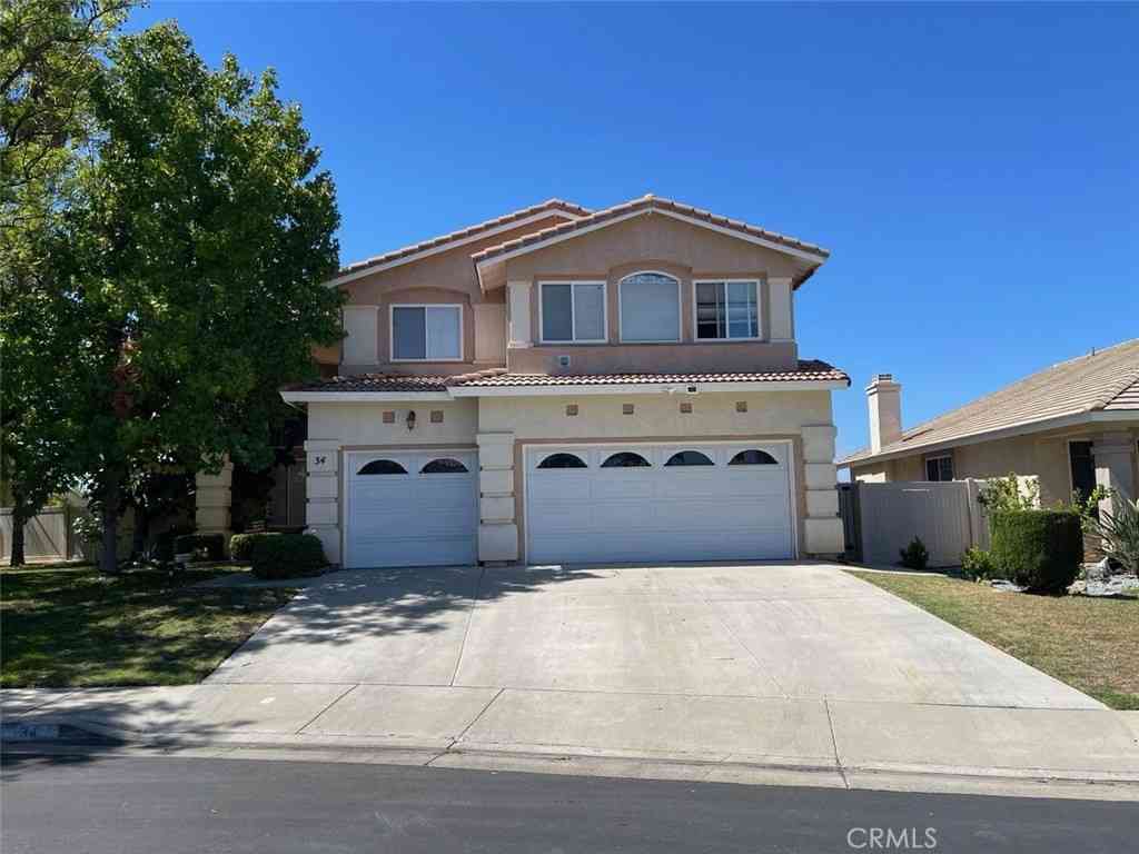 Homes For Sale - 34 Corte Rivera<br/> Lake Elsinore, CA 92532