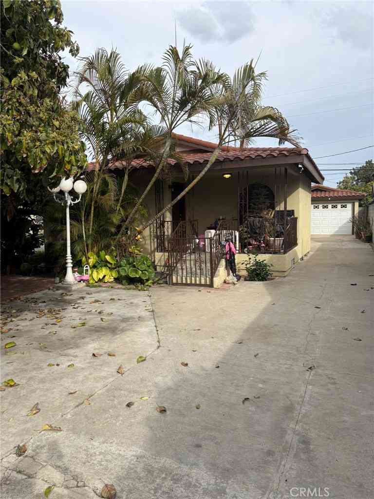 Homes For Sale - 1362 South Downey Road<br/> Los Angeles, CA 90023