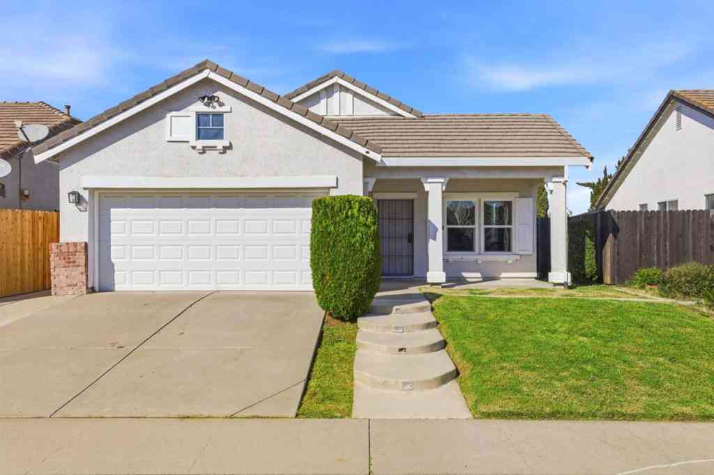 Homes For Sale - 8506 Tambor Way<br/> Elk Grove, CA 95758