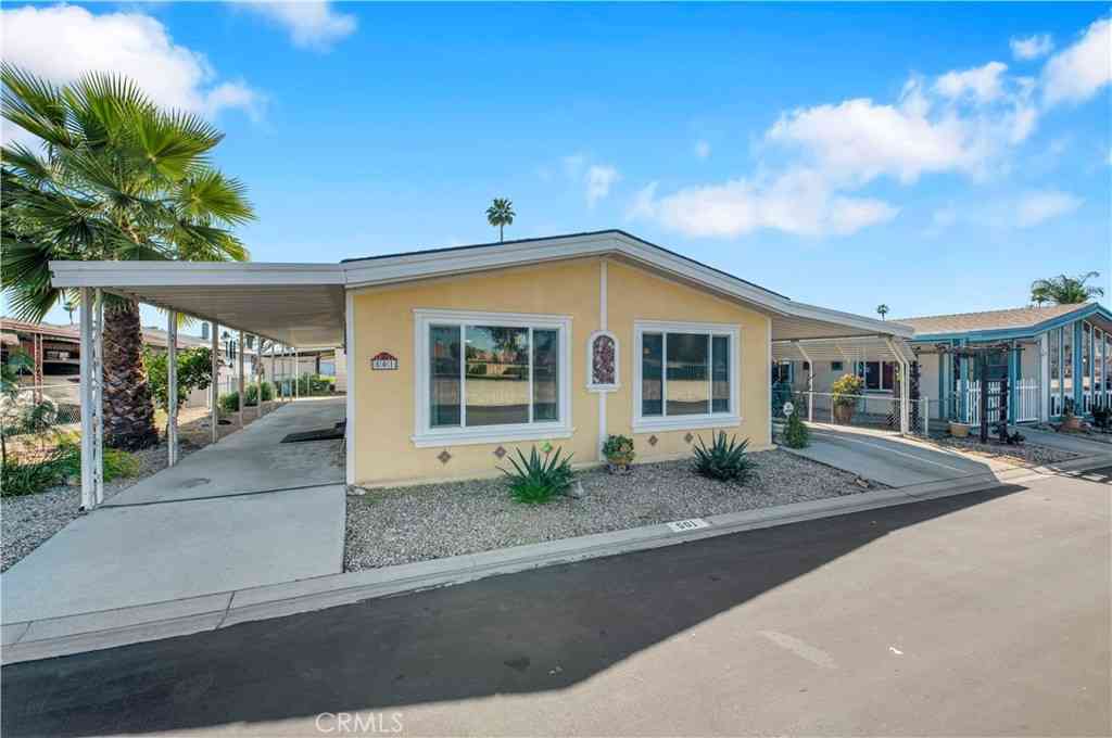 Mobile Home For Sale - 601 N Kirby Street #501<br/> Hemet, CA 92545