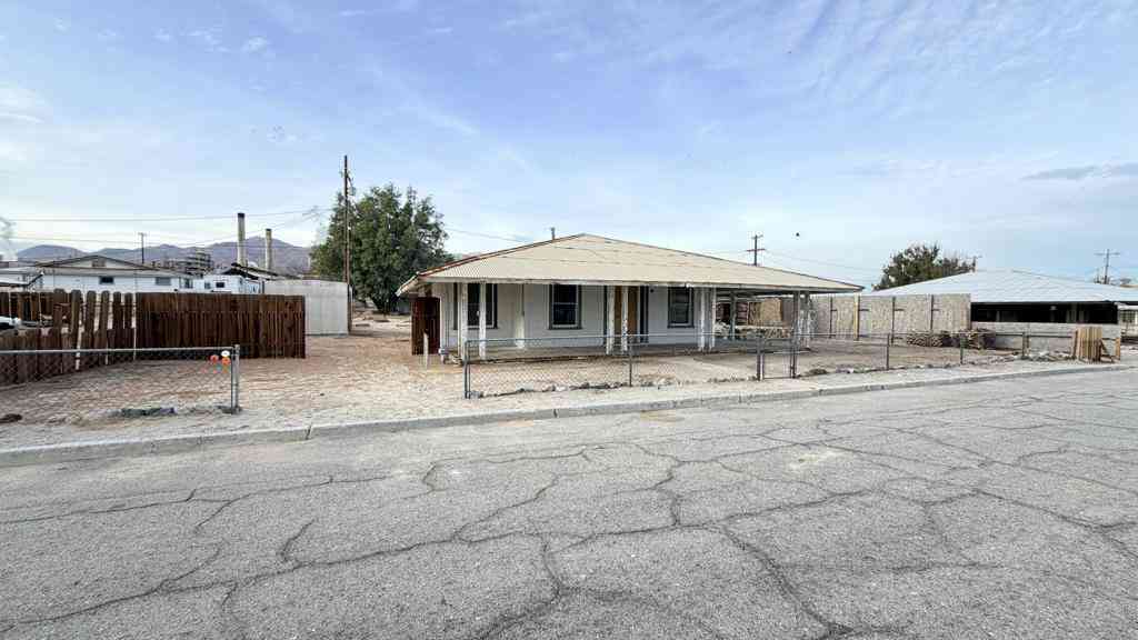 Homes For Sale - 82962 Panamint Avenue<br/> Trona, CA 93562