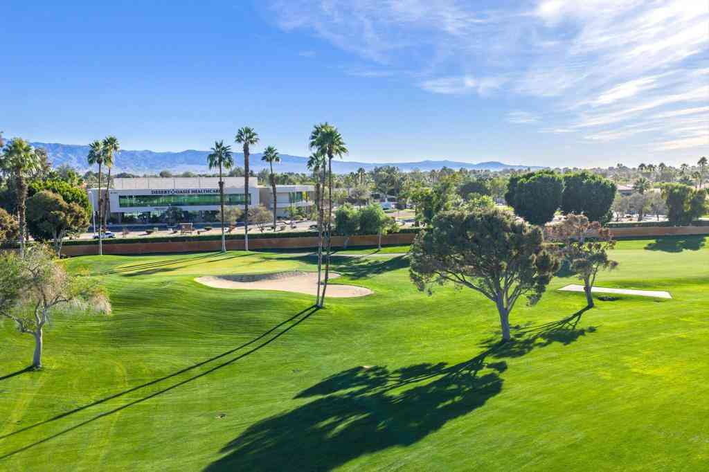 Condo For Sale - 41022 Woodhaven Drive E<br/> Palm Desert, CA 92211