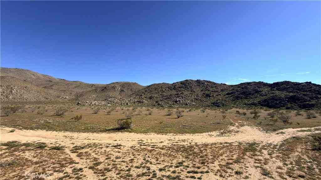 Vacant Land For Sale - 11311 La Mesa<br/> Apple Valley, CA 92307
