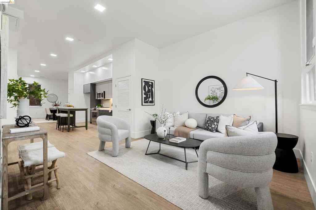 Condo For Sale - 1545 32nd Street #104<br/> Oakland, CA 94608