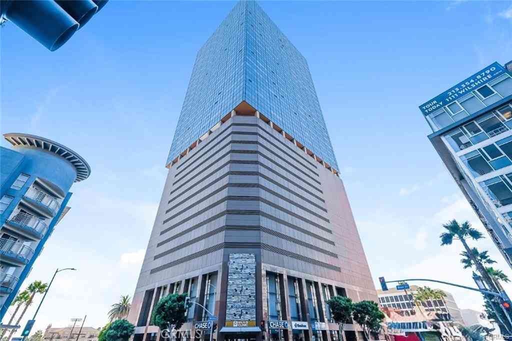 Condo For Rent - 1100 Wilshire Boulevard #2603<br/> Los Angeles, CA 90017