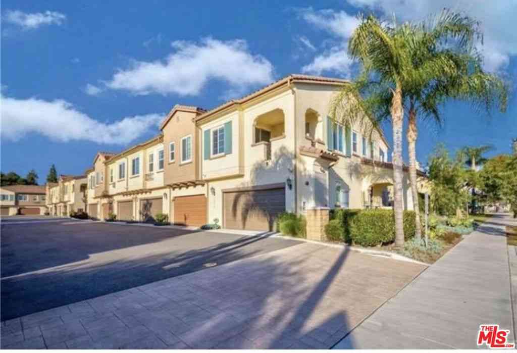 Condo For Sale - 11433 Excelsior Drive #E<br/> Norwalk, CA 90650