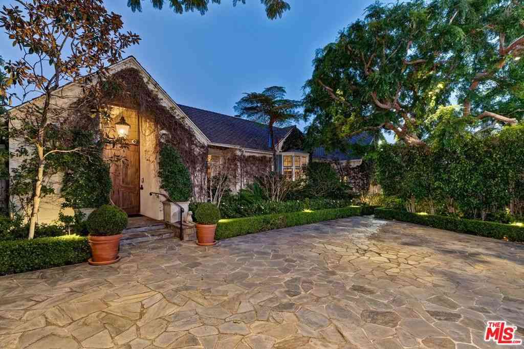 Homes For Sale - 602 N Foothill Road<br/> Beverly Hills, CA 90210