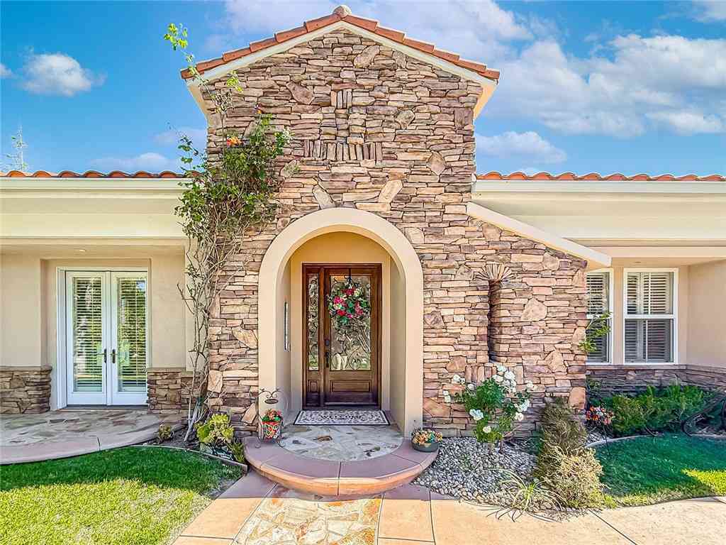 Homes For Sale - 2888 Rainfield<br/> Ventura County, Westlake Village, CA 91362