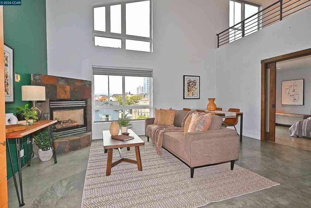 Condo For Sale - 675 8th Street #15<br/> Oakland, CA 94607