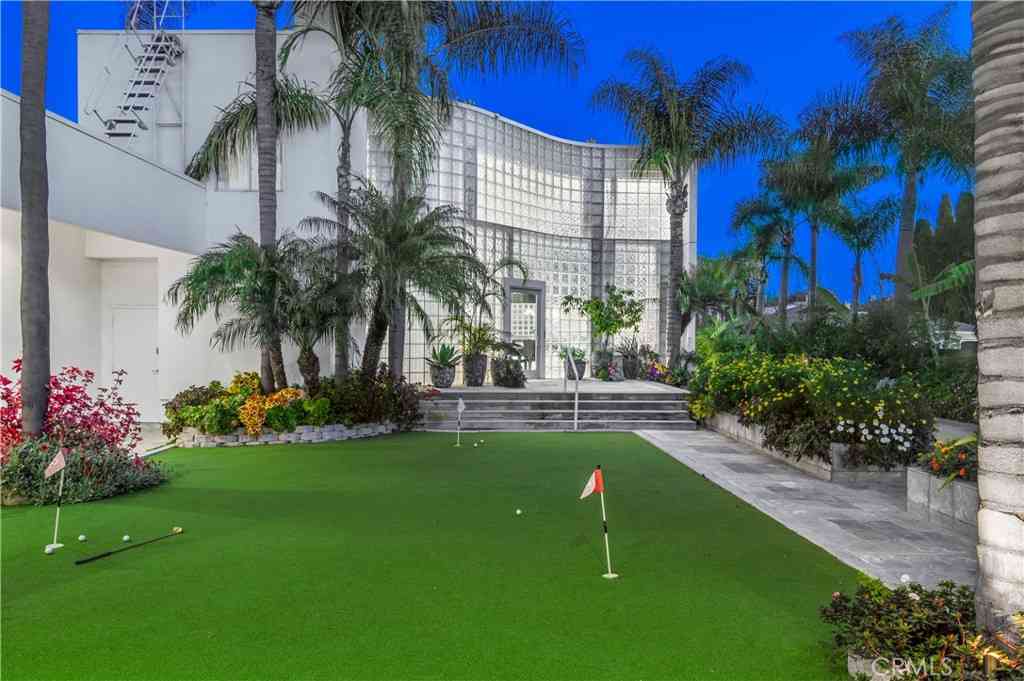 Homes For Sale - 20301 SW Cypress Street<br/> Newport Beach, CA 92660