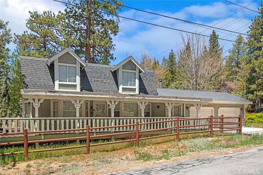 Homes For Sale - 572 Douglas Street<br/> Big Bear Lake, CA 92315
